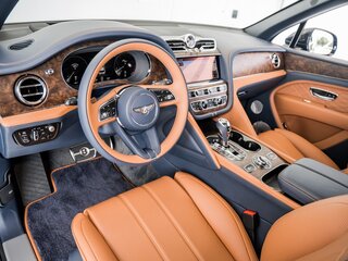 2022 Bentley Bentayga I Рестайлинг, синий, 24484207 рублей, вид 4