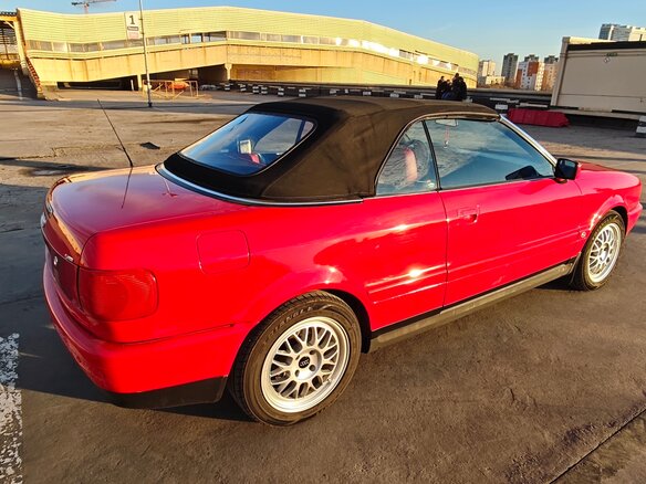1992 Audi Cabriolet, красный - вид 4