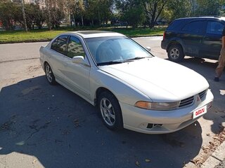 2003 Mitsubishi Galant VIII Рестайлинг, белый, 410000 рублей, вид 3