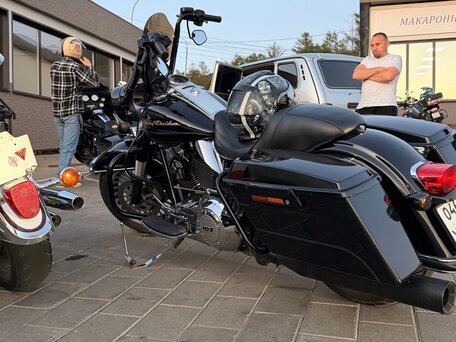 2013 Harley-Davidson Road King, чёрный, 990000 рублей, вид 3