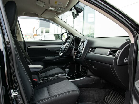 2018 Mitsubishi Outlander III Рестайлинг 2, чёрный - вид 21