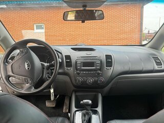 2017 Kia Forte II Рестайлинг, белый, 1300000 рублей, вид 1