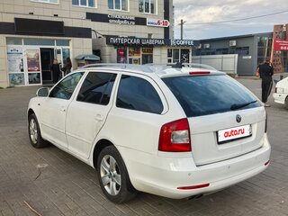 2012 Skoda Octavia II (A5) Рестайлинг, белый, 822000 рублей, вид 4