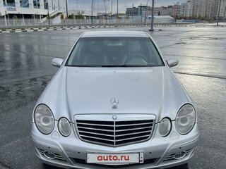2003 Mercedes-Benz E-Класс 220 III (W211, S211), серебристый, 1050000 рублей, вид 2