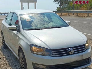 2015 Volkswagen Polo V Рестайлинг, белый, 950000 рублей, вид 1