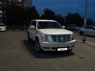 2008 Cadillac Escalade III, бежевый, 1650000 рублей, вид 2
