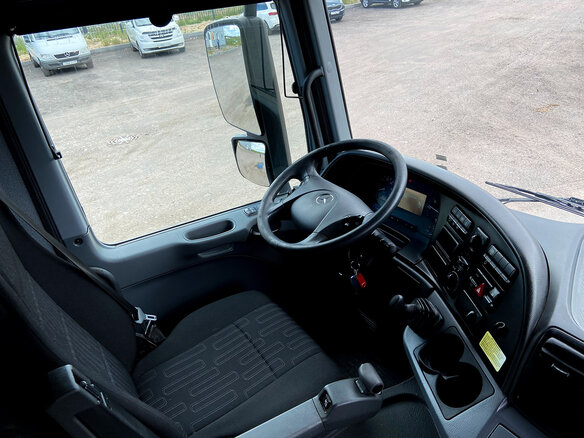 2017 Mercedes-Benz Actros, белый - вид 10