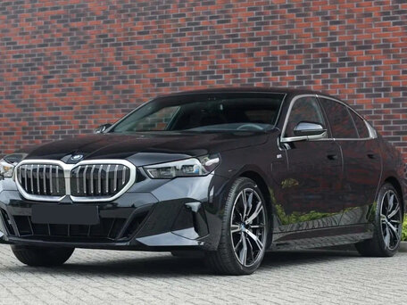 2026 BMW 5 серии 520d xDrive VIII (G60/G61/G68), чёрный, 8756000 рублей, вид 2