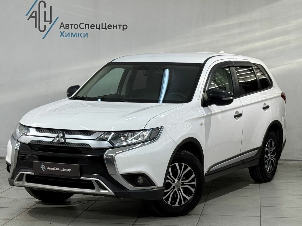 Открыть фотографии: Mitsubishi Outlander III Рестайлинг 3