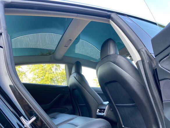 2018 Tesla Model 3 Mid Range I, чёрный - вид 12