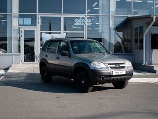 2016 Chevrolet Niva I Рестайлинг, серый, 650000 рублей, вид 5