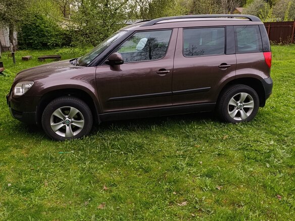 2013 Skoda Yeti I, коричневый, 1390000 рублей - вид 9
