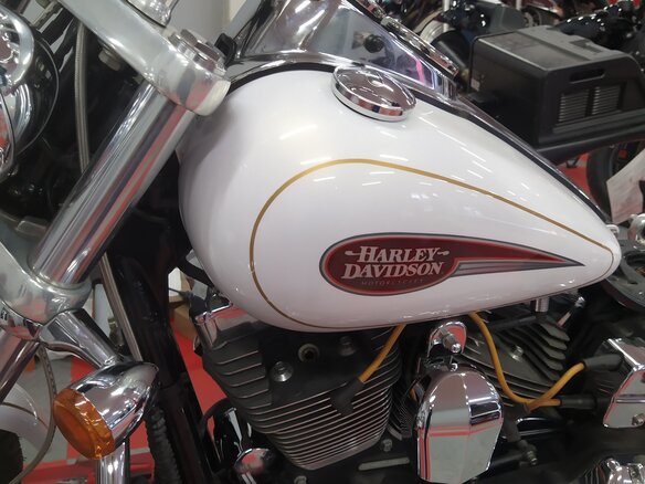 2007 Harley-Davidson Dyna Low Rider, белый, 800000 рублей - вид 8