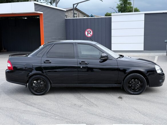 2011 Lada (ВАЗ) Priora I, чёрный, 410000 рублей - вид 1