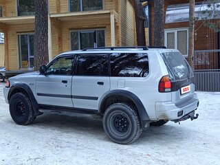 2002 Mitsubishi Montero Sport I, серебристый, 750000 рублей, вид 4