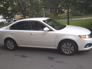 2010 Kia Magentis II Рестайлинг, белый, 650000 рублей, вид 2