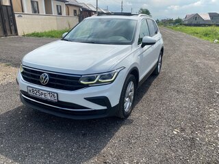2021 Volkswagen Tiguan II Рестайлинг, белый, 3700000 рублей, вид 4