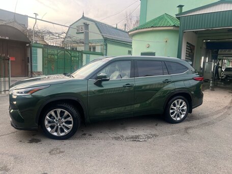 2023 Toyota Highlander IV (XU70), зелёный, 4150000 рублей, вид 3