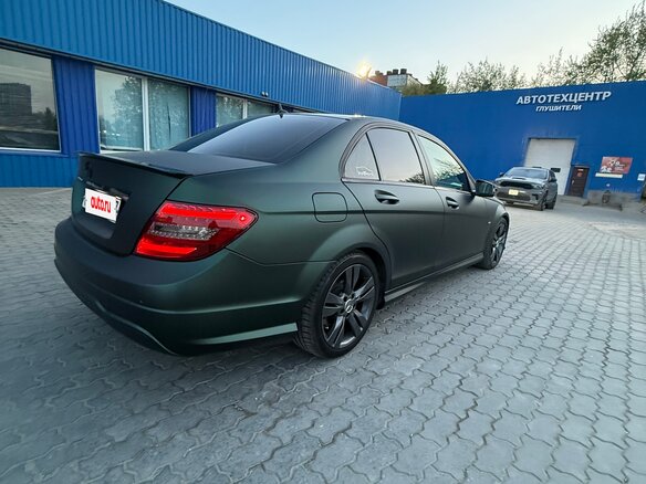 2011 Mercedes-Benz C-Класс 180 BlueEFFICIENCY III (W204) Рестайлинг, чёрный, 1340000 рублей - вид 4