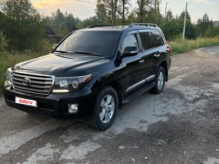 2014 Toyota Land Cruiser 200 Series Рестайлинг 1, чёрный, 3300000 рублей, вид 3