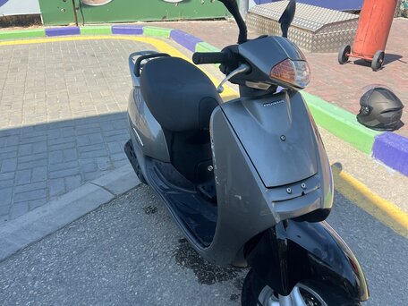 1998 Honda Lead 50, серый, 65000 рублей, вид 4