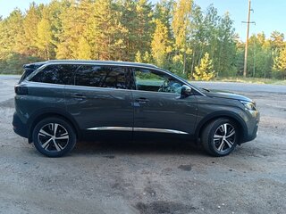 2020 Peugeot 5008 II, серый, 1800000 рублей, вид 2