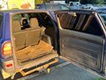 1999 Toyota RAV4 I (XA10), синий, 350000 рублей - вид 9