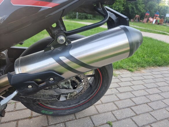 2018 BMW F 800 R, красный, 800000 рублей - вид 24