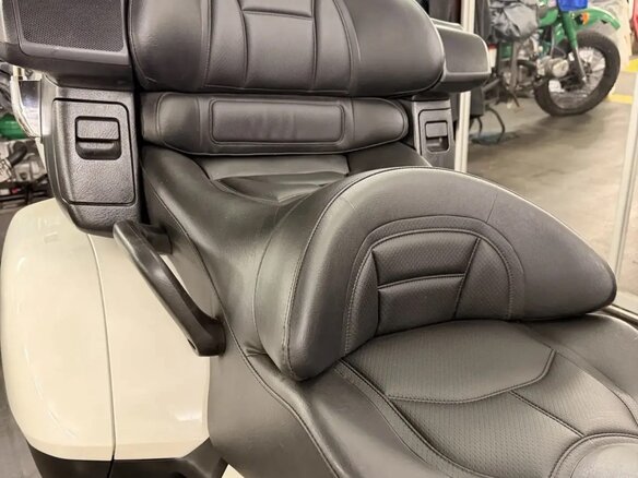 2014 Honda GL 1800 Gold Wing, белый, 1590000 рублей - вид 6