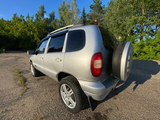 2007 Chevrolet Niva I, серебристый, 350000 рублей, вид 4