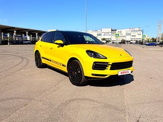 2019 Porsche Cayenne III, жёлтый, 4990000 рублей, вид 2