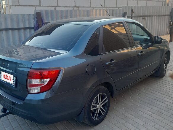 2024 Lada (ВАЗ) Granta I Рестайлинг, серый, 900000 рублей - вид 1