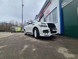 2010 Infiniti QX56 II, белый, 2500000 рублей, вид 4
