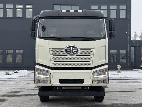 2024 FAW J6 CA3310, белый, 9300000 рублей, вид 2