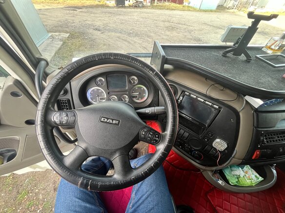 2012 DAF XF 105, белый, 4500000 рублей - вид 5