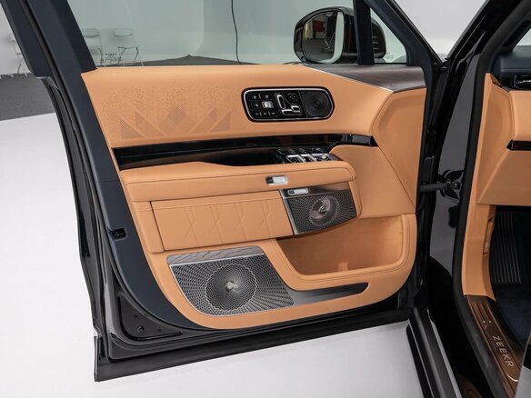 2026 Zeekr 9X 55 kWh (до 3.5 т), чёрный, 11900000 рублей - вид 23