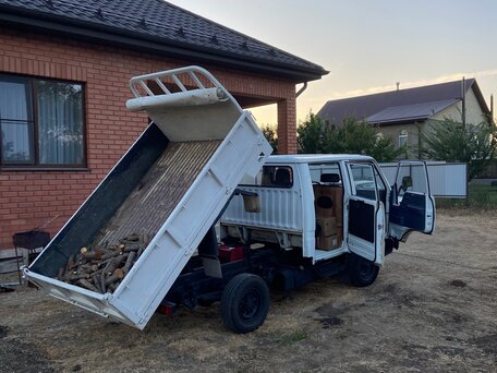 1996 Toyota Dyna, белый, 1080000 рублей, вид 3