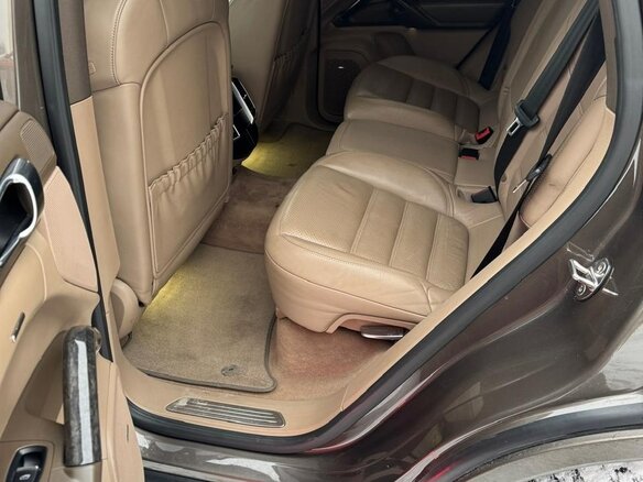 2013 Porsche Cayenne Diesel II (958), коричневый, 5200000 рублей - вид 8