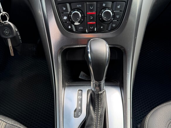 2011 Opel Astra J, синий, 650000 рублей - вид 16