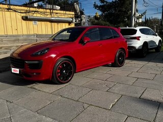 2015 Porsche Cayenne GTS II Рестайлинг (958), красный, 4500000 рублей, вид 3