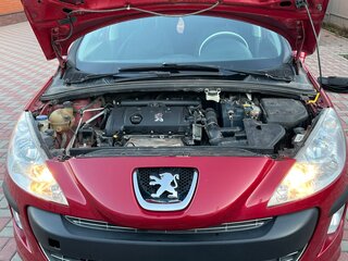 2009 Peugeot 308 I, красный, 345000 рублей, вид 2