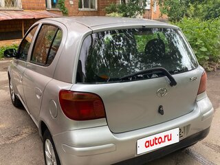 2003 Toyota Yaris I Рестайлинг, серебристый, 270000 рублей, вид 3