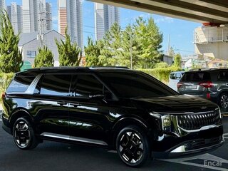 2024 Kia Carnival IV Рестайлинг, чёрный, 4714000 рублей, вид 2