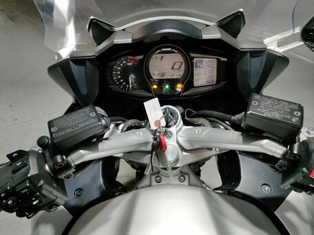 2018 Yamaha FJR1300, серебристый, 1235000 рублей, вид 5