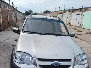 2016 Chevrolet Niva I Рестайлинг, серый, 630000 рублей, вид 1