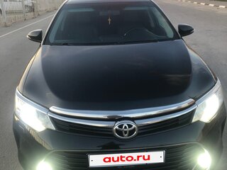 2016 Toyota Camry VII (XV50) Рестайлинг, чёрный, 2200000 рублей, вид 1