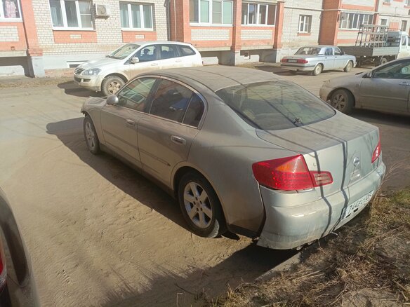 2001 Nissan Skyline XI (V35), серый - вид 2