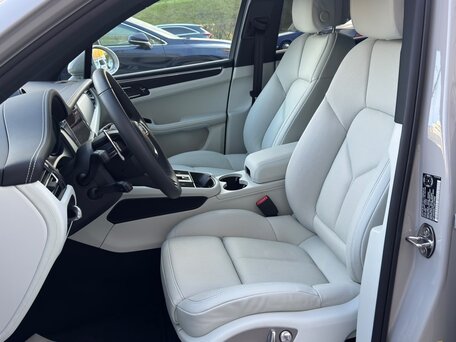 2026 Porsche Macan I Рестайлинг 2, серый, 10900000 рублей, вид 5