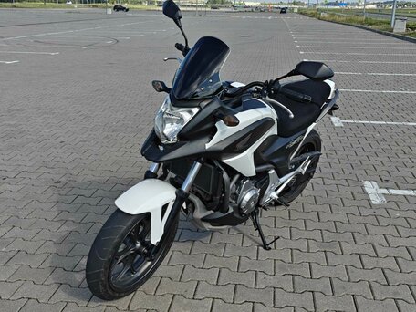 2012 Honda NC 700X, белый, 387000 рублей, вид 1