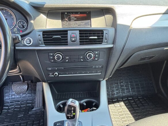 2011 BMW X3 28i xDrive II (F25), белый, 1050000 рублей - вид 7